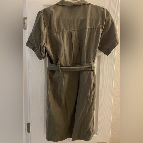 Velvet Heart Olive short sleeve button dress - Picture 2 of 2